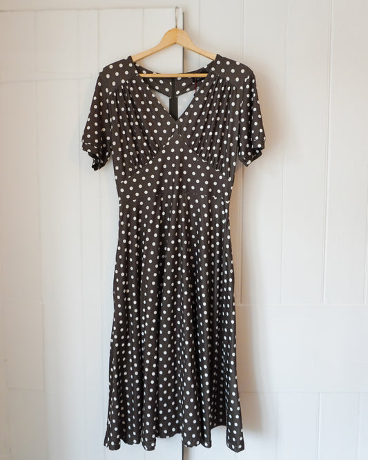Women's 1940's Style Dolly & Dotty Polka Dot Dress - Khaki